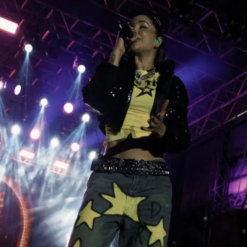 Baixar CDs de Forró – Michelle Andrade – Ao Vivo Festival Micaranhas 2026 Repertório Novo Download Michelle Andrade Ao Vivo Festival Micaranhas 2026 Repertório Novo